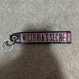 victoria secret key chain. EUC. No rhinestones missing!
